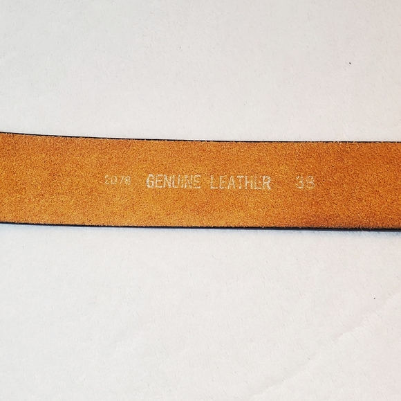 Black Leather Belt with Tooled Crosshatching Print Sz 38 Waist - Picture 4 of 4